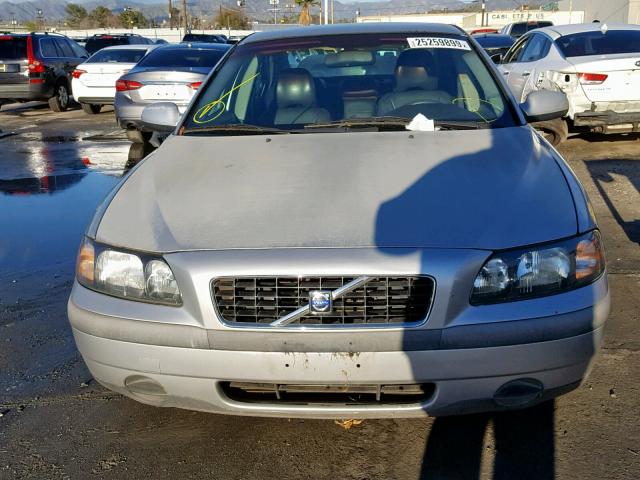 YV1RS61R522124378 - 2002 VOLVO S60 SILVER photo 9