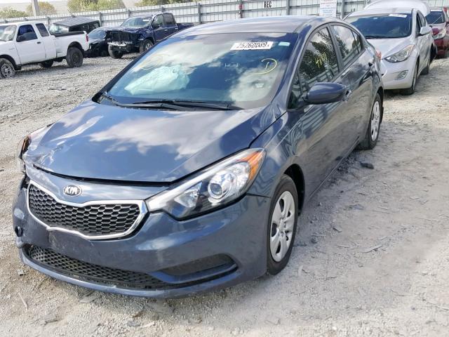 KNAFK4A68G5613864 - 2016 KIA FORTE LX GRAY photo 2