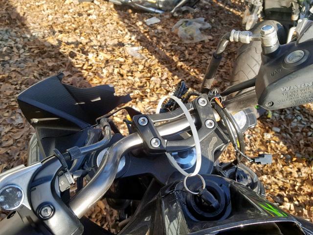 JKAEXEE11GDA22119 - 2016 KAWASAKI EX650 E BLACK photo 8