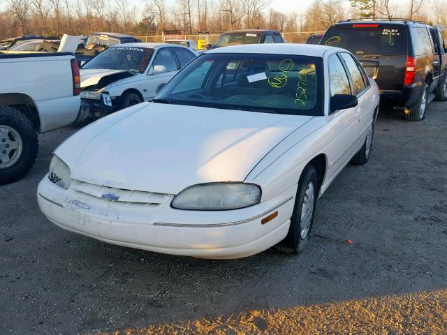 2G1WL52J811236401 - 2001 CHEVROLET LUMINA WHITE photo 2