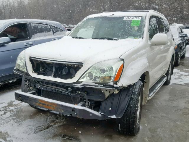 JTJBT20X560107186 - 2006 LEXUS GX 470 WHITE photo 2