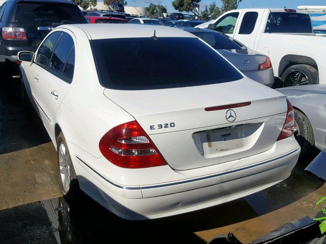 WDBUF65J24A446945 - 2004 MERCEDES-BENZ E 320 WHITE photo 3