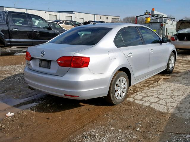 3VW1K7AJ5DM410291 - 2013 VOLKSWAGEN JETTA BASE SILVER photo 4