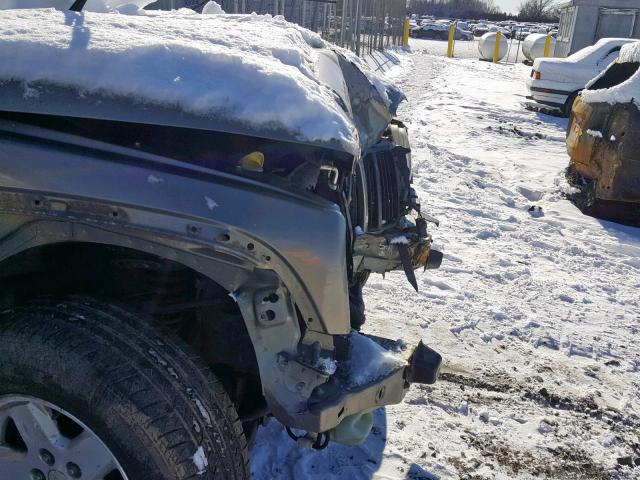 1J4GL58K73W723574 - 2003 JEEP LIBERTY LI SILVER photo 9