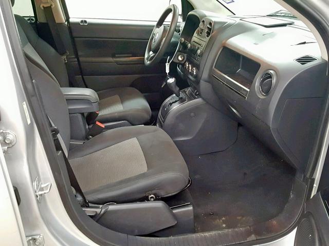 1C4NJCBA7CD647275 - 2012 JEEP COMPASS SP ნაცრისფერი ფოტო 5