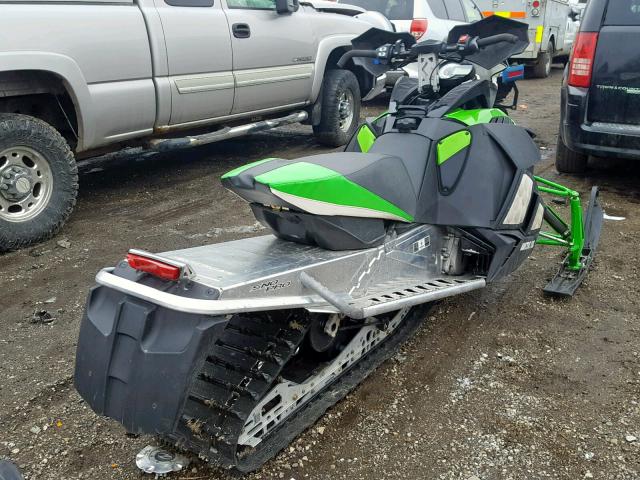 4UF12SNW0CT105396 - 2012 ARCTIC CAT SNOWMOBILE GREEN photo 4