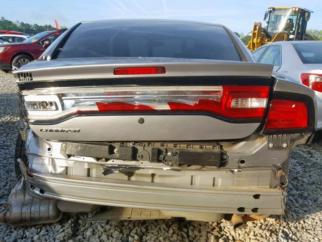 2C3CDXAT1DH592677 - 2013 DODGE CHARGER PO SILVER photo 9