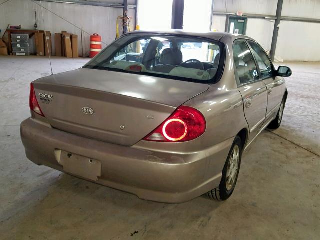 KNAFB121925181649 - 2002 KIA SPECTRA BA BEIGE photo 4