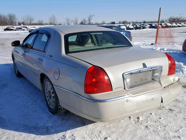 1LNHM82W75Y652870 - 2005 LINCOLN TOWN CAR S BEIGE photo 3