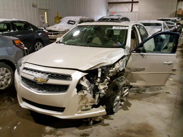 1G11F5SR1DF187496 - 2013 CHEVROLET MALIBU 2LT WHITE photo 2