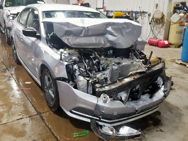 3VW2K7AJ7FM423003 - 2015 VOLKSWAGEN JETTA BASE SILVER photo 1