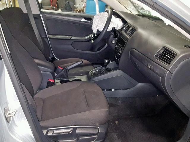 3VW2K7AJ7FM423003 - 2015 VOLKSWAGEN JETTA BASE SILVER photo 5