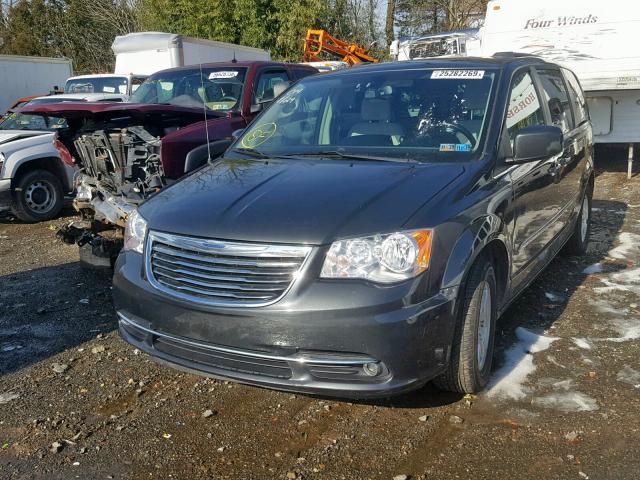 2A4RR5DG9BR713922 - 2011 CHRYSLER TOWN & COU GRAY photo 2