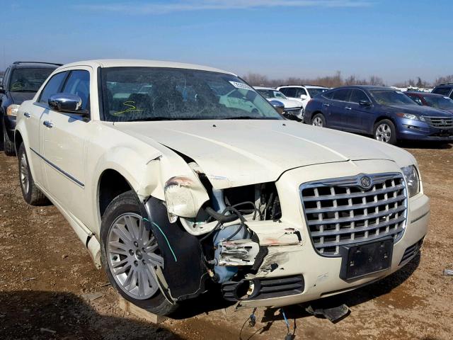 2C3CA1CVXAH320404 - 2010 CHRYSLER 300 TOURIN CREAM photo 1