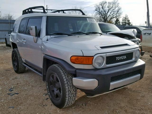 JTEBU11F570076020 - 2007 TOYOTA FJ CRUISER SILVER photo 1