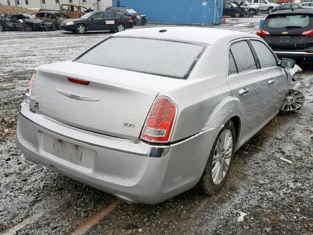 2C3CCAHG0CH313856 - 2012 CHRYSLER 300 LIMITE SILVER photo 4