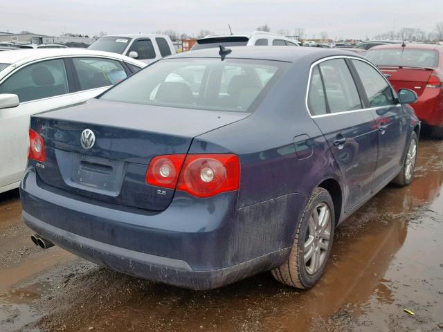 3VWRF71KX7M029833 - 2007 VOLKSWAGEN JETTA 2.5 BLUE photo 4