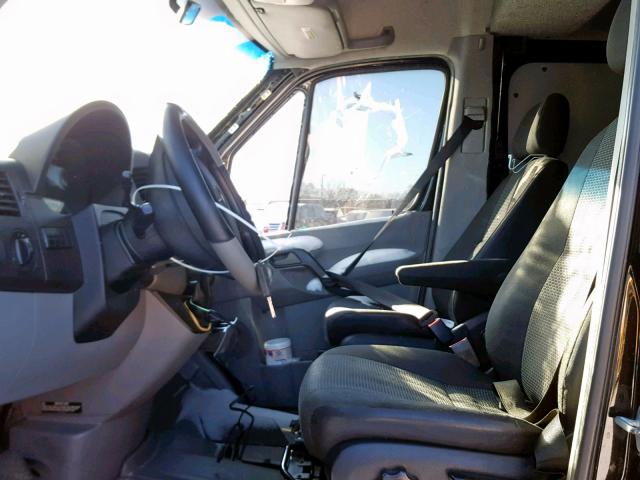 WD3PE8CC6C5709764 - 2012 MERCEDES-BENZ SPRINTER 2 BLUE photo 5