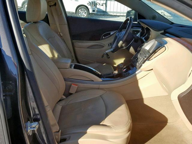 1G4GJ5E38CF330784 - 2012 BUICK LACROSSE T SILVER photo 5