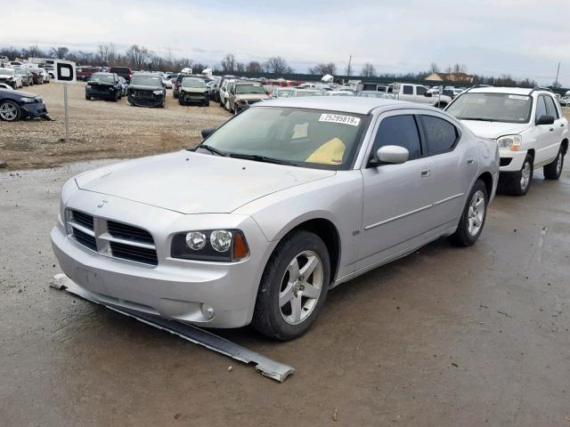 2B3CA3CV1AH152600 - 2010 DODGE CHARGER SX SILVER photo 2