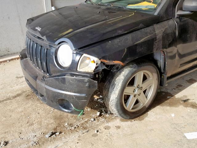 1J8FT47W77D385961 - 2007 JEEP COMPASS BLACK photo 10