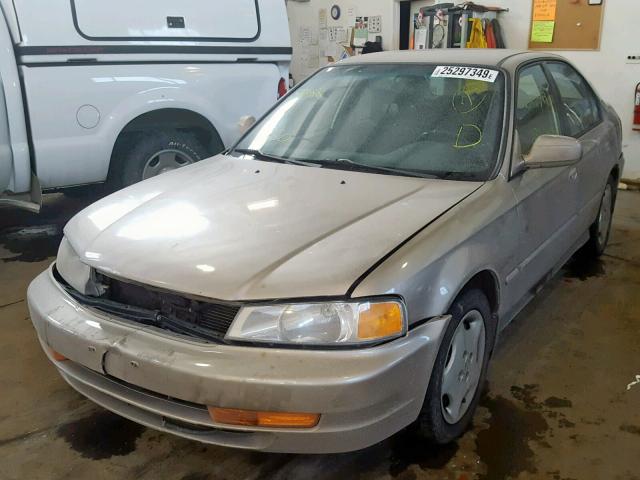 2HHMB4644YH907268 - 2000 ACURA 1.6EL SE BEIGE photo 2