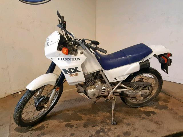 JH2JD0904JK001967 - 1988 HONDA NX125 WHITE photo 2