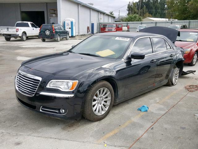 2C3CCAAGXDH589408 - 2013 CHRYSLER 300 BLACK photo 2