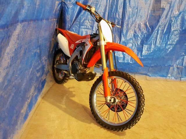 JH2ME1233JK001740 - 2018 HONDA CRF250 R RED photo 1