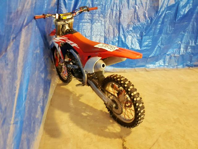 JH2ME1233JK001740 - 2018 HONDA CRF250 R RED photo 3