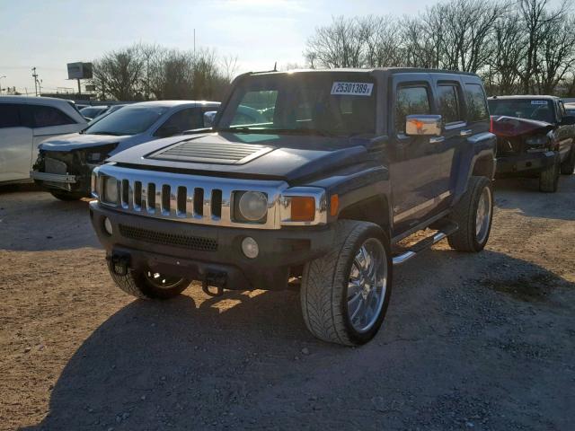 5GTDN136X68134624 - 2006 HUMMER H3 BLUE photo 2