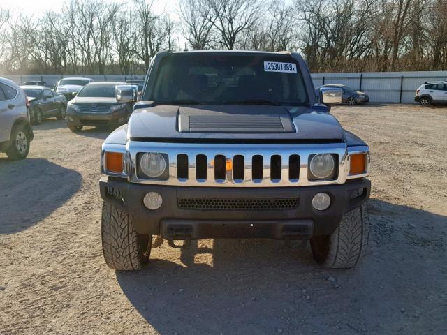 5GTDN136X68134624 - 2006 HUMMER H3 BLUE photo 9