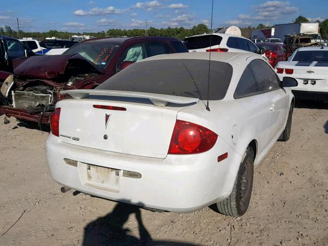 1G2AL15F577406151 - 2007 PONTIAC G5 WHITE photo 4