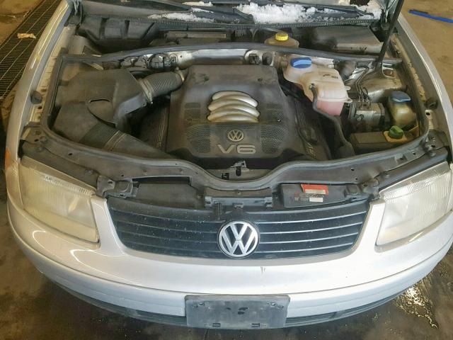 WVWPD63B0XE496112 - 1999 VOLKSWAGEN PASSAT GLX 银色 照片 7