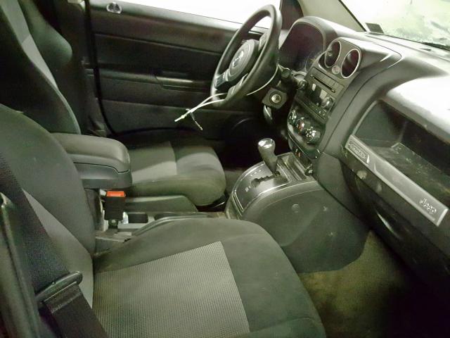 1C4NJDBB8FD142980 - 2015 JEEP COMPASS SP შავი ფოტო 5