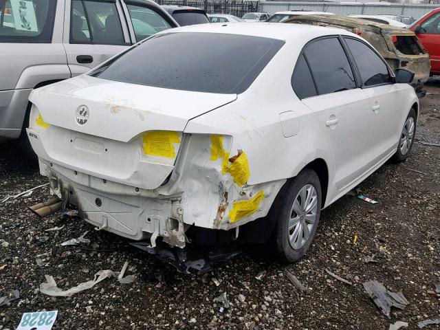 3VW2K7AJXEM356489 - 2014 VOLKSWAGEN JETTA BASE Սպիտակ լուսանկար 4