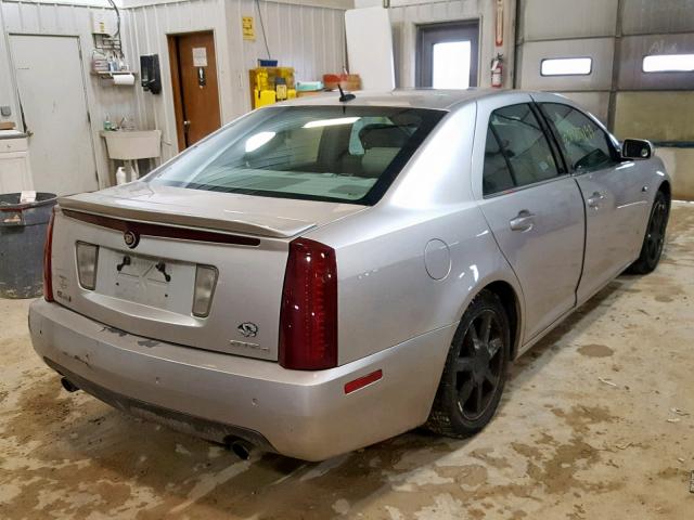 1G6DC67A060100976 - 2006 CADILLAC STS SILVER photo 4