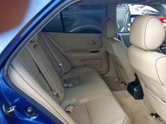 JTHBD192220038810 - 2002 LEXUS IS 300 BLUE photo 6