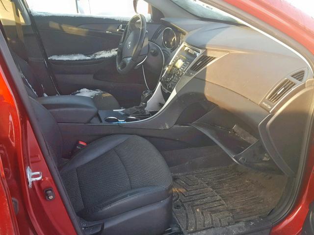 5NPEC4AB0BH190229 - 2011 HYUNDAI SONATA SE RED photo 5