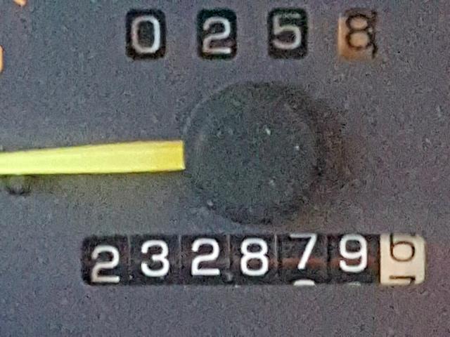 1G2WP52K3YF216889 - 2000 PONTIAC GRAND PRIX GOLD photo 8