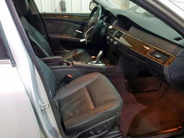 WBANV13529C155890 - 2009 BMW 528 XI SILVER photo 5