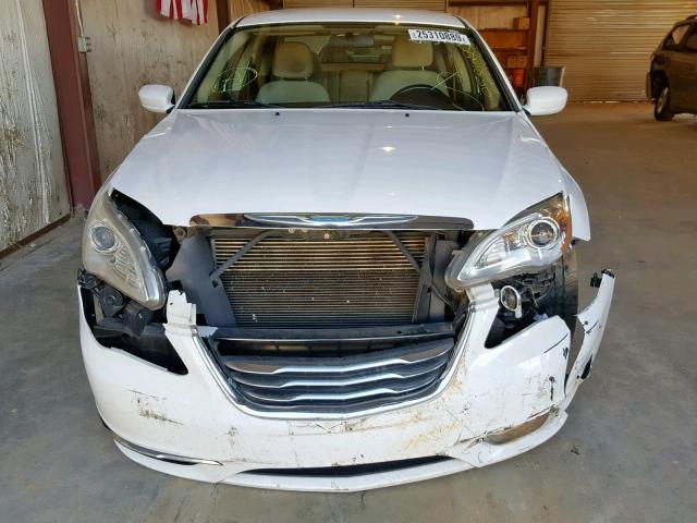 1C3CCBBB7CN205793 - 2012 CHRYSLER 200 TOURIN WHITE photo 9