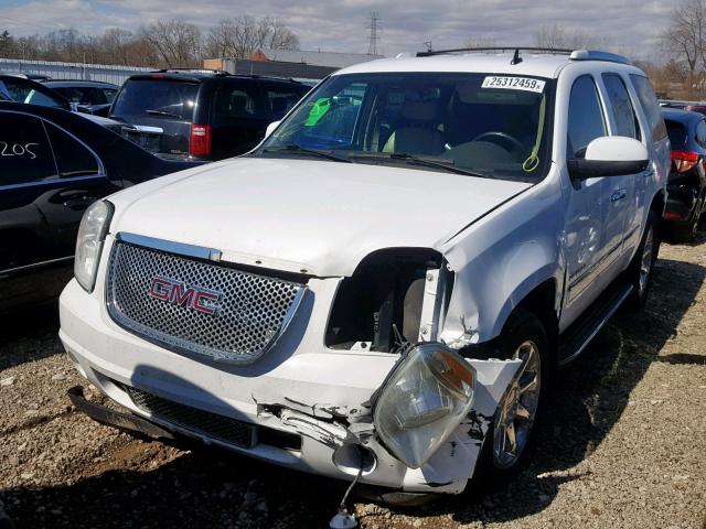 1GKS2EEF0BR248040 - 2011 GMC YUKON DENA WHITE photo 2