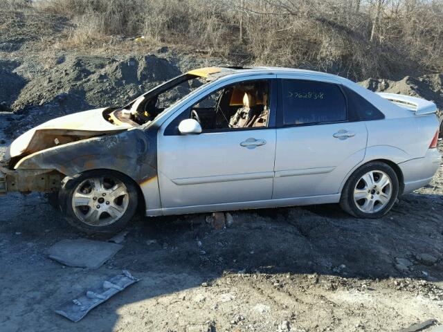 1FAFP38Z36W143367 - 2006 FORD FOCUS ZX4 SILVER photo 9