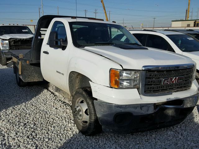 1GD312C81DF154349 - 2013 GMC SIERRA C35 WHITE photo 1