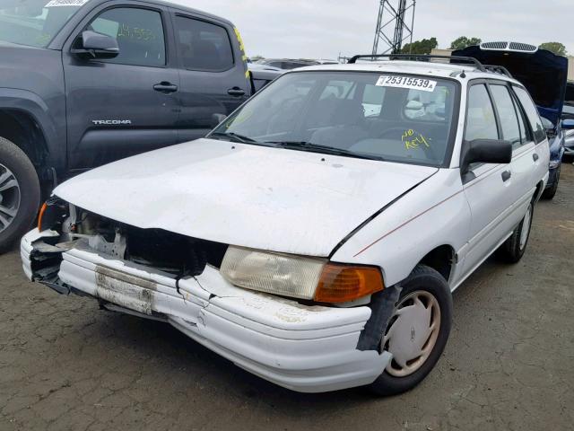 3FAPP15J7PR165111 - 1993 FORD ESCORT LX WHITE photo 2