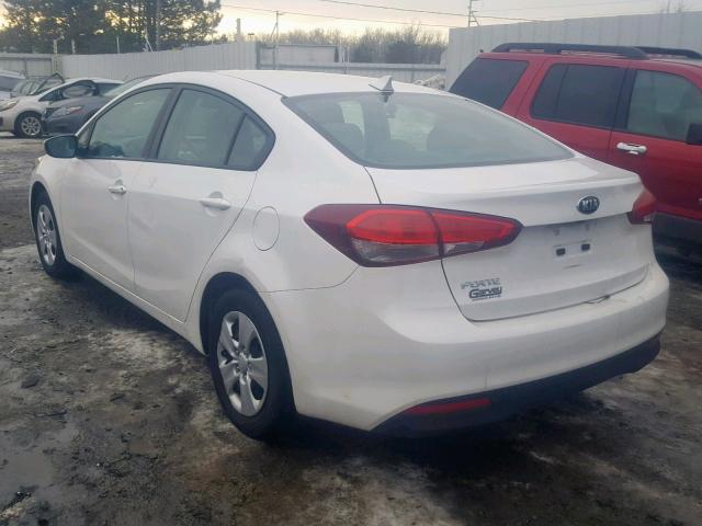 3KPFL4A79HE053951 - 2017 KIA FORTE LX WHITE photo 3