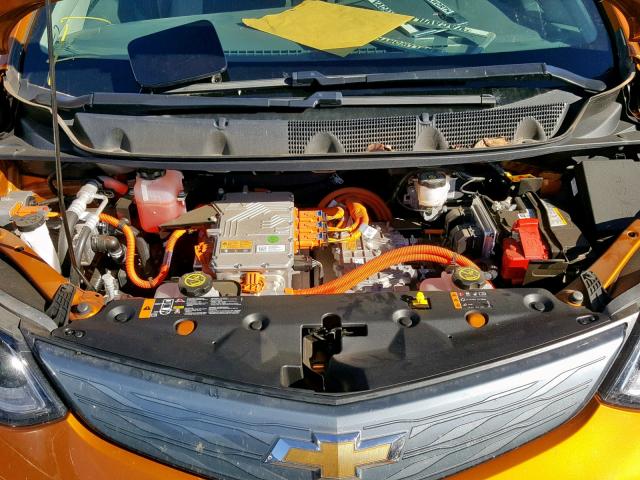 1G1FW6S03H4176854 - 2017 CHEVROLET BOLT EV LT ORANGE photo 7