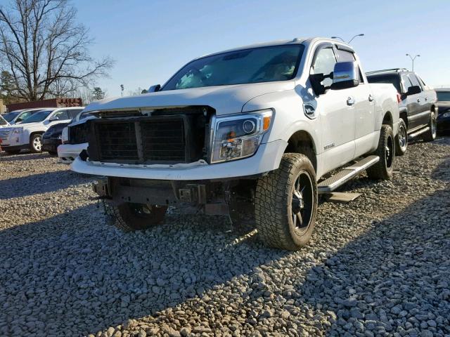 1N6AA1E50HN501509 - 2017 NISSAN TITAN SV WHITE photo 9