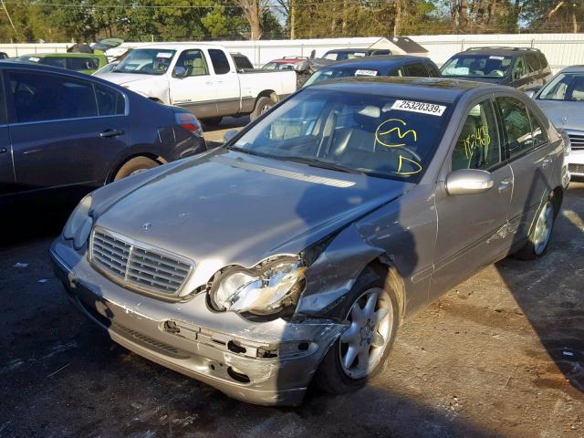 WDBRF84J63F403049 - 2003 MERCEDES-BENZ C 320 4MAT GOLD photo 2